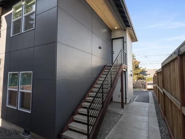 619 S 35th St #D, Tacoma, WA 98418