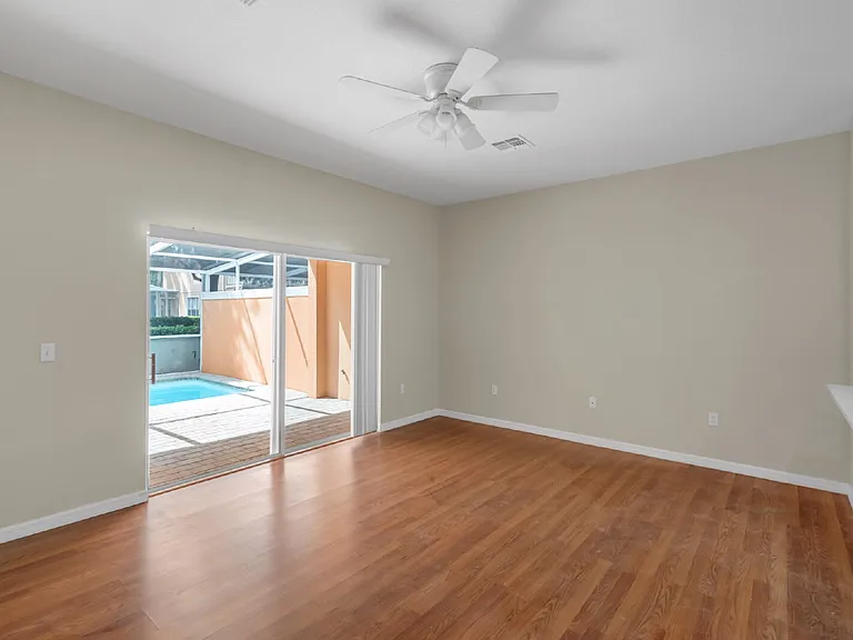 1413 Retreat Cir — Photo 8