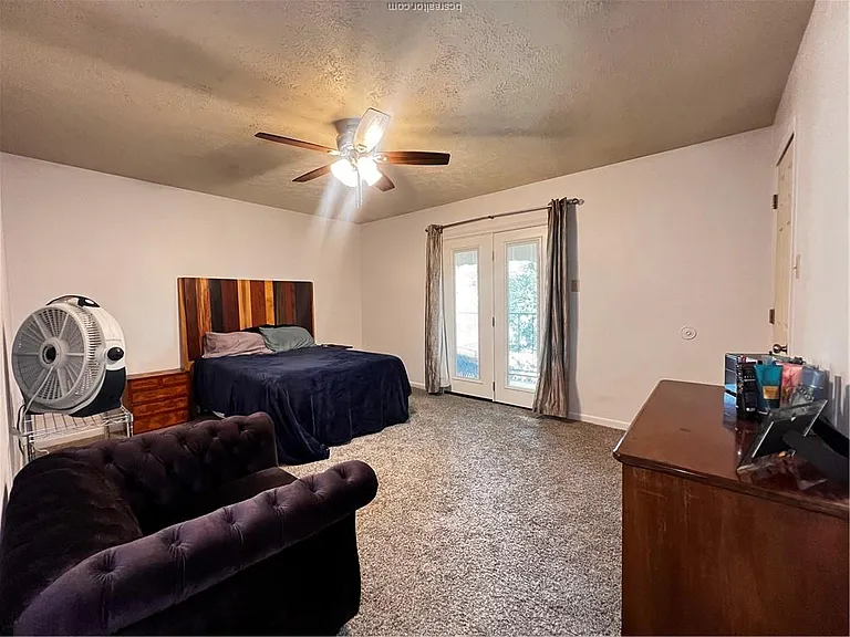 2406 Bandera Dr — Photo 6