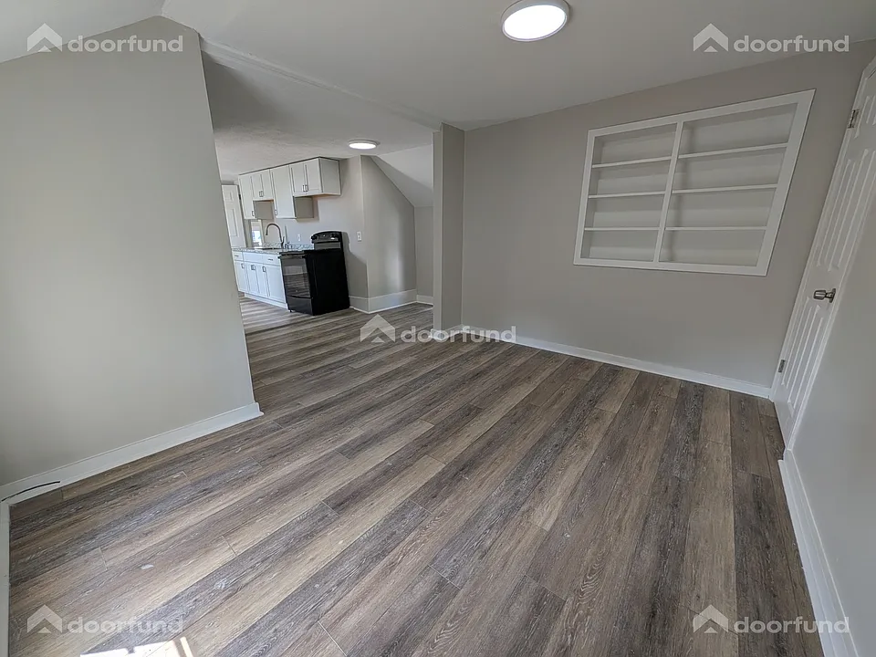 8 Green St #2