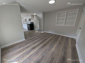 8 Green St, Pittsfield, NH