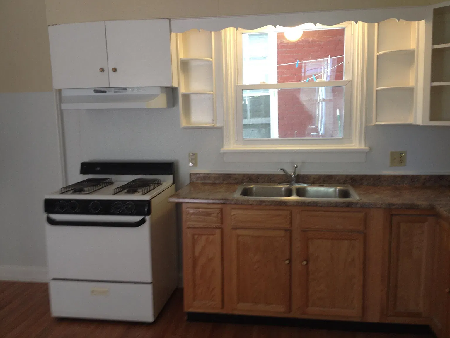 54 E Water St — Photo 2