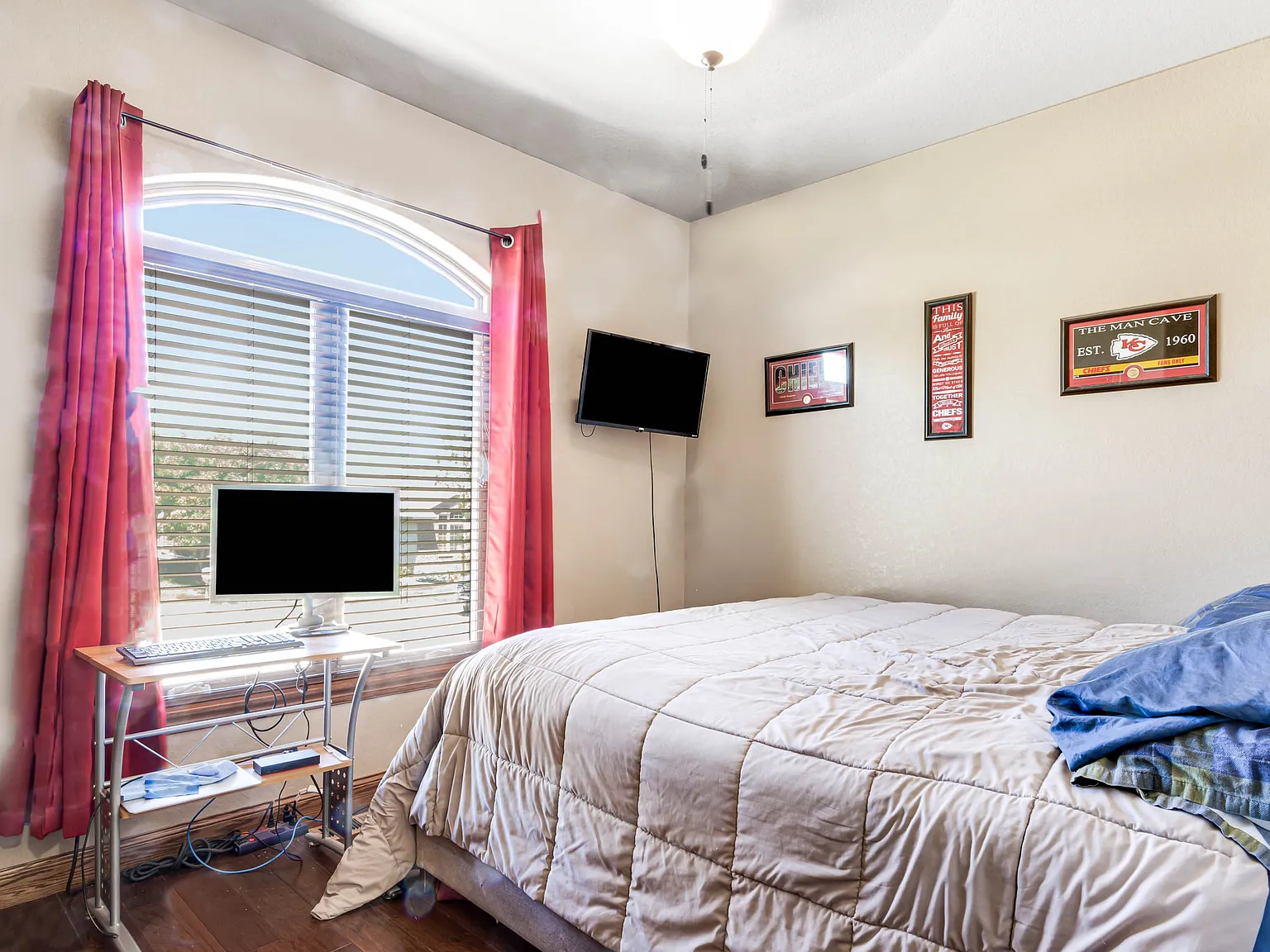 301 Enchanted Pines Drive - 1 — Photo 3