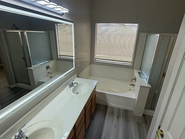 8836 W Adam Ave — Photo 13