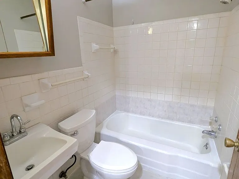 Star lane Apartments — Photo 15