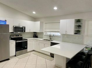 4957 SW 35th Way, Fort Lauderdale, FL 33312