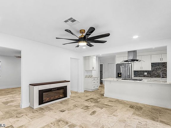 5th image of 209 Kingston Dr