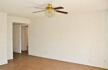 4th image of 2503 E Villa Maria Dr