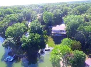 28311 Tomahawk Dr, Canton, MO 63435