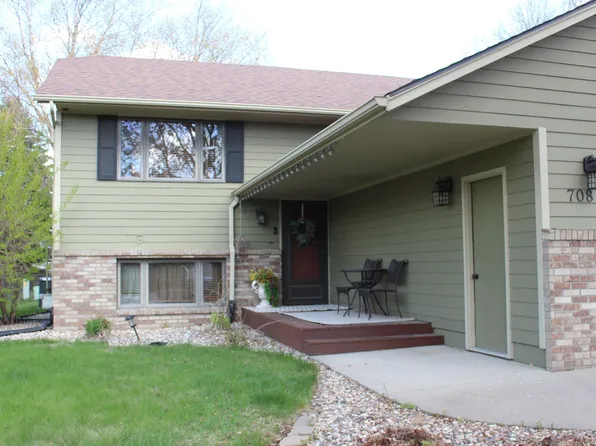 708 S Lakota Ave, Brandon, SD 57005