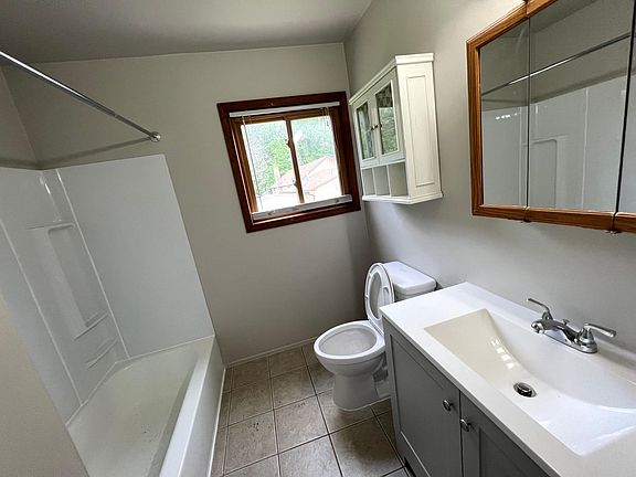 5th image of 7539 River Vista St