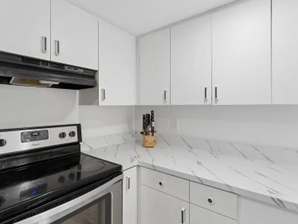 8027 Lagos De Campo Blvd #A4