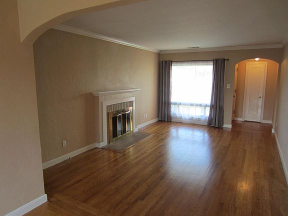 5th image of 811 Reid Ave