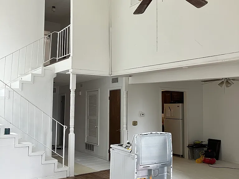 2700 Patterson Dr #4 — Photo 2