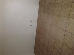 15624 Broken Bow Rd APT 3, Apple Valley, CA 92307