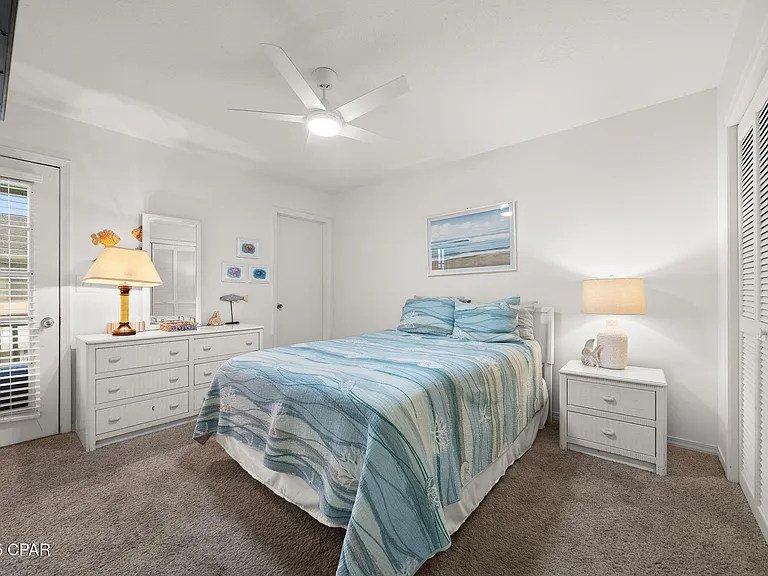 133 W Leslie Ln — Photo 16