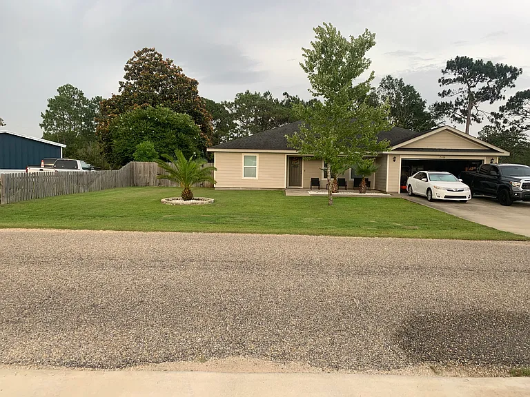 2410 Salamanca St — Photo 14