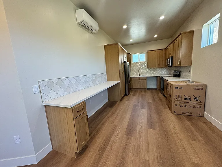 Living room/kitchen