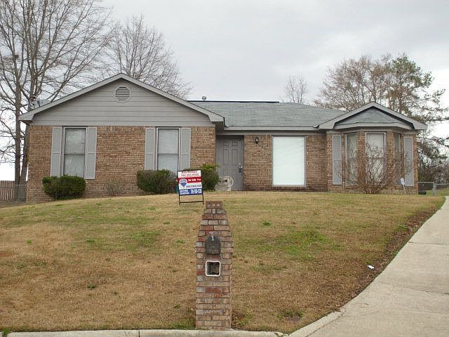 1st image of 625 Empress Ct