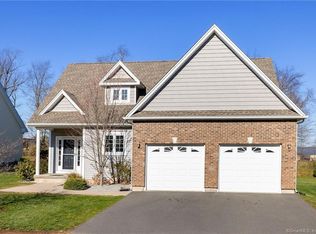 26 Windermere Village Rd #26, Ellington, CT 06029