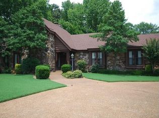 5662 Ashley Sq S, Memphis, TN 38120