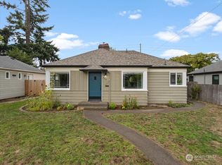 206 W 39th St, Vancouver, WA 98660