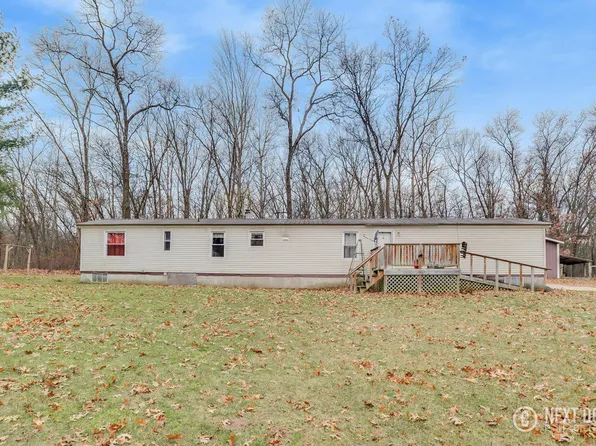 23887 Tamarack Rd, Newaygo, MI 49337