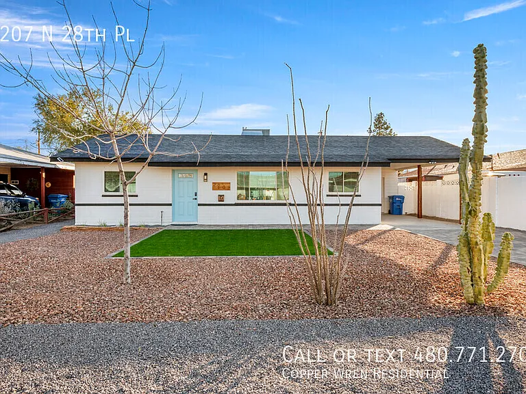 2207 N 28th Pl — Photo 6