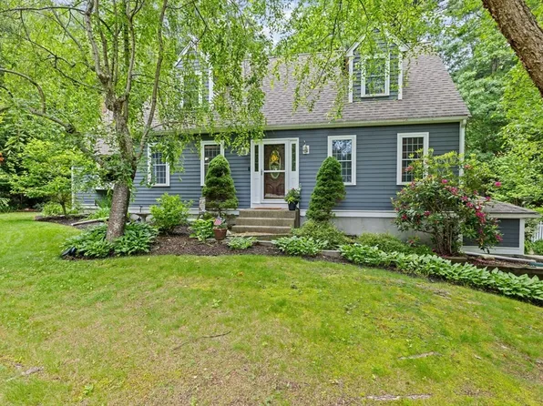 109 Thayer Dr, Hanson, MA 02341