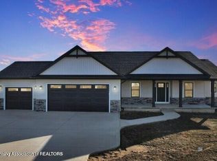 2227 Secretariat Lane St, Johns, MI