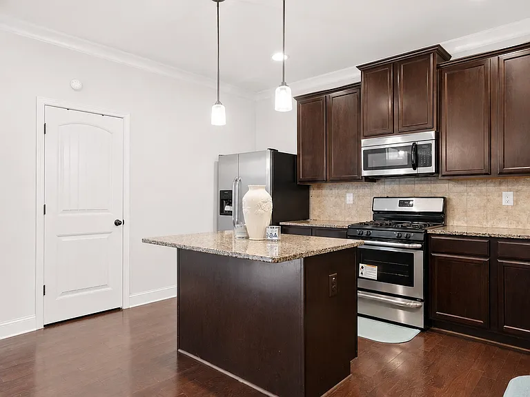 3105 Duke Dr — Photo 11