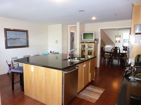 4th image of 10126 NE 63rd St #11