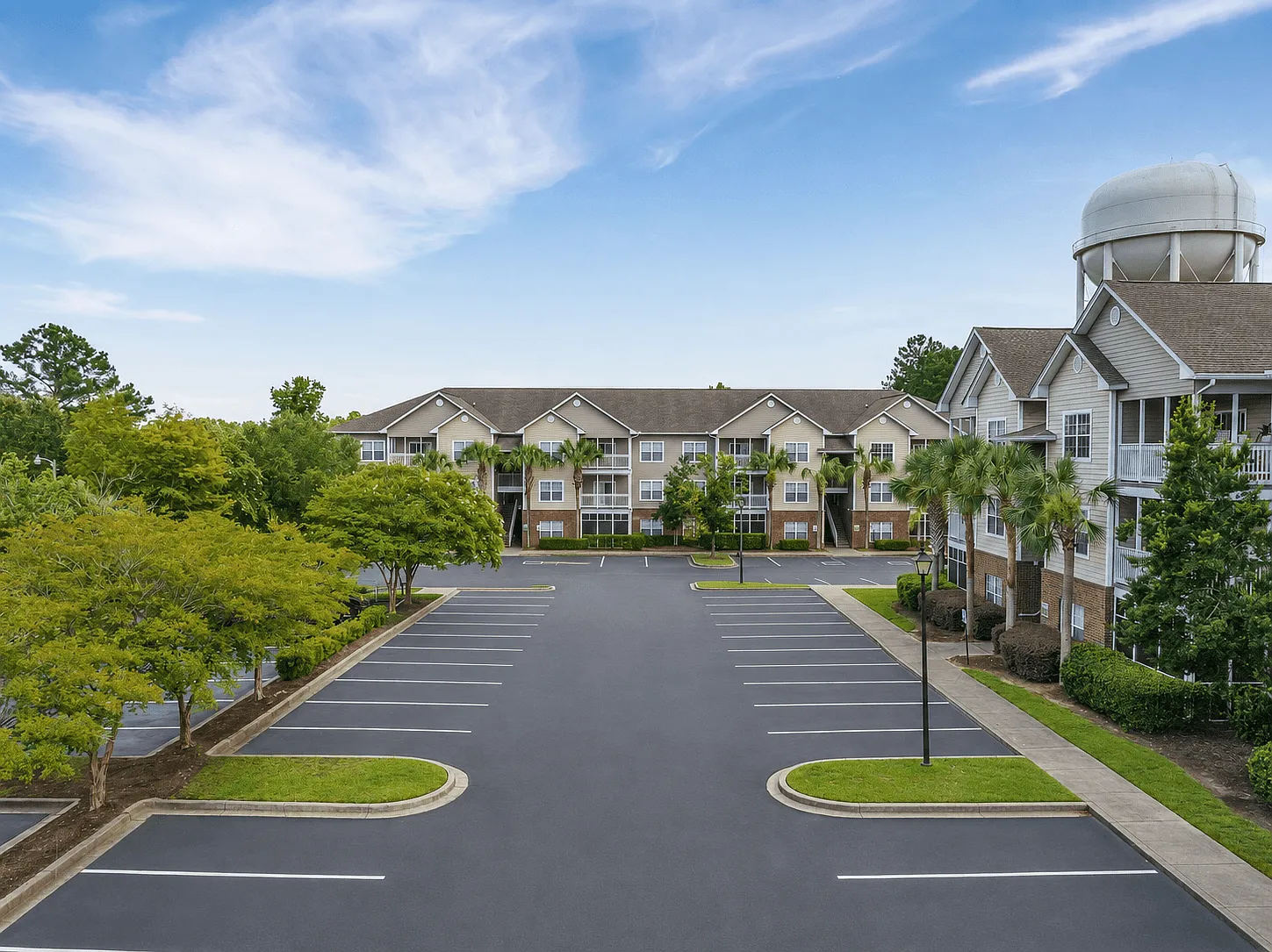 Faris Residences Moncks Corner — Photo 1