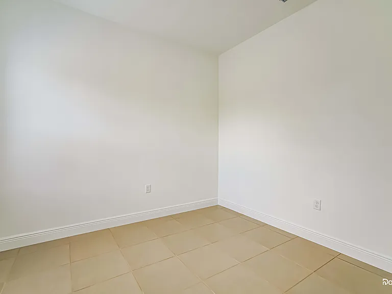 1243 Amazon Ln — Photo 12