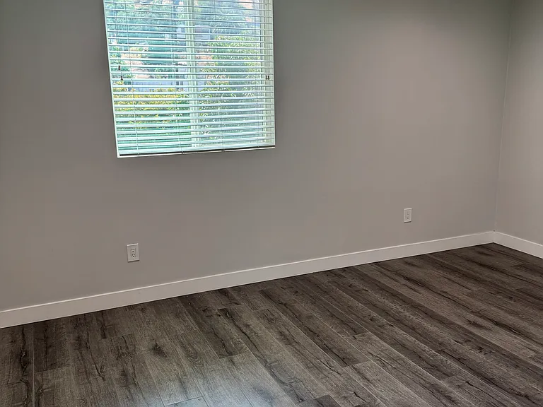 4454 1/2 Turquoise St #4454-1/2 — Photo 10