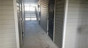 3 bed, 2.0 bath, 1292 sqft, $1,550 — Photo 2