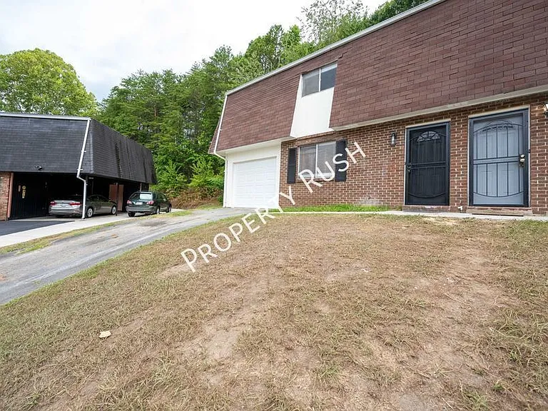 2323 Green Forest Dr #A — Photo 3