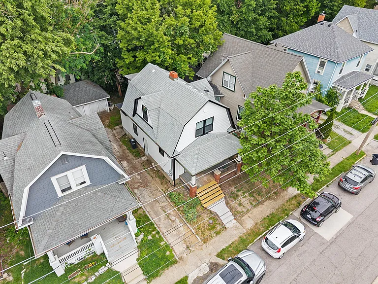 403 N 9th St — Photo 32