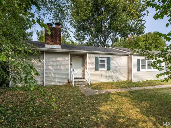 1903 N 17th St, Belleville, IL 62226