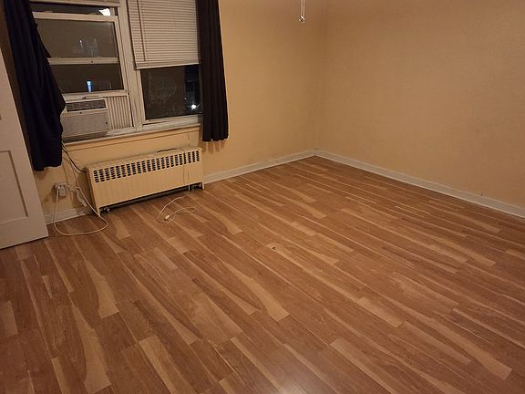 5th image of 1326 Stirling St