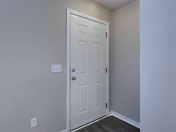 5th image of 2043 Courier Ct