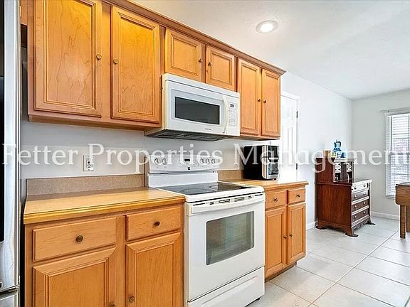 5th image of 5811 Porterfield Dr
