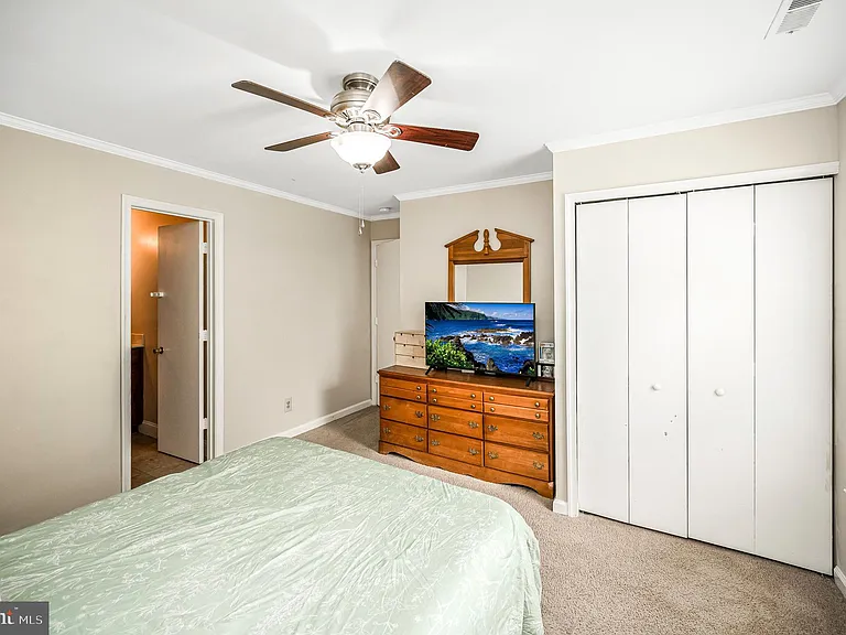 75 Fern Oak Cir #303 — Photo 12