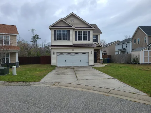 302 Bonnie Ct, Sneads Ferry, NC 28460