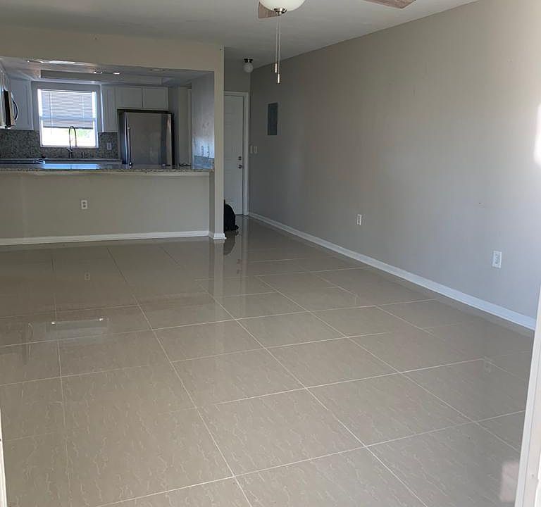 1st image of 608 SE 6th St APT H