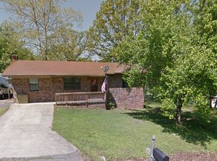 2805 N Greenwich Ave, Russellville, AR 72802