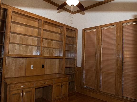 5th image of 503 Preston Ct
