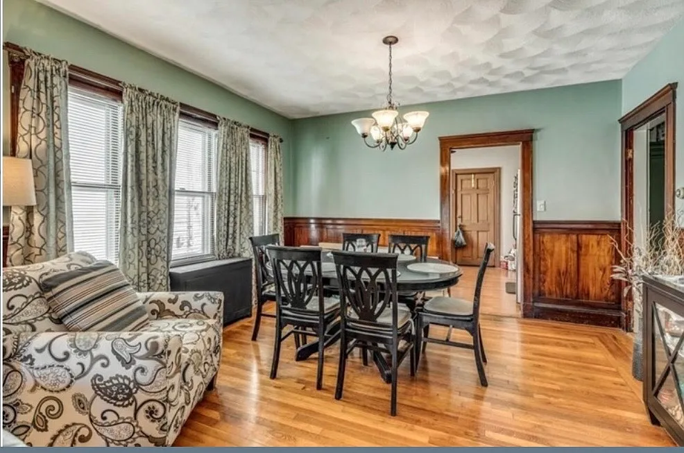 2 bed, 1200 sqft, $2,700 — Photo 3