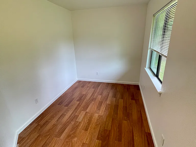 5721 Hearst Willits Rd #B — Photo 7