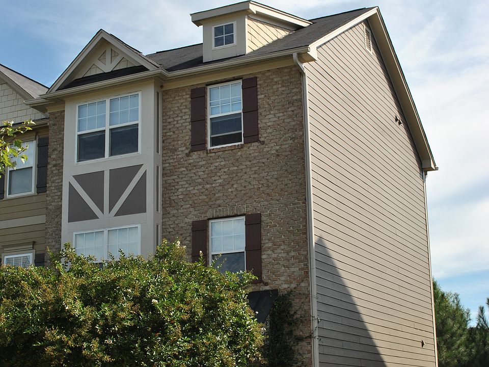 2nd image of 130 Linden Park Ln